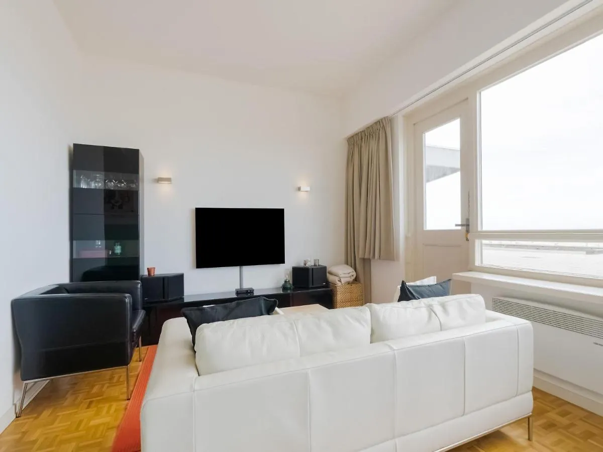 Comfortable Apartment In Oostende With Sea Views